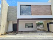 Casa Fraccionamiento Altares Residencial