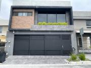 Casa Fraccionamiento Cerradas del Parque