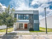 Casa en Venta con 1 Recamara en PB, Lomas de Angelópolis