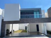 Casa Fraccionamiento Privado Carretera Nacional Venta