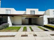 Casa Fraccionamiento Rancho Santa Mónica