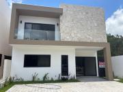 Casa Fraccionamiento Vía Cumbres