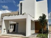Casa Fraccionamiento Vía Cumbres