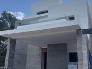 Casa Fraccionamiento Vía Cumbres