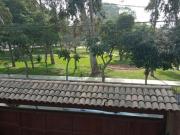 CASA FRENTE A PARQUE EN SURCO