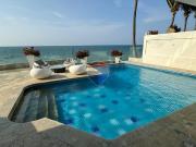 Casa frente al mar de venta en manta zona sur