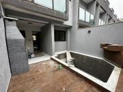 Casa frente mar com piscina e 2 quartos em Itanhaém