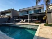 Casa frente praça à venda Jardim Acapulco na praia de...