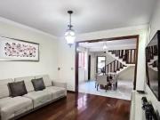 Casa geminada 3 qtos | suíte | castelo