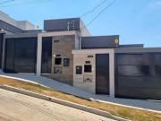 CASA GEMINADA DE 3 DORM. C/ SUÍTE À VENDA PRONTA E...