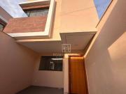 Casa Geminada Duplex com 03 quartos no bairro Guarujá...