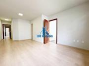 Casa Geminada linear de 4 quartos no bairro Castelo Belo...