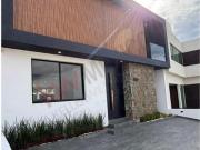 CASA GERANIO EN FRACC LOMALTA TRES MARIAS