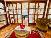 Casa Grande con Potencial Comercial o Habitacional