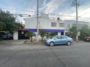 Casa Habitacion con un Departamento y local comercial,...