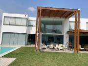 Casa hermosa en Rinconada calle vigilada y cerrada