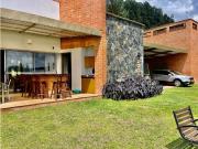 Casa hermosa en venta en Envigado Las Palmas