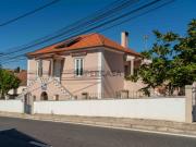 Casa Histórica com Vistas para o Palácio da Pena em Sintra