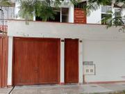 Casa idea para vivir y rentar, una sola propiedad...