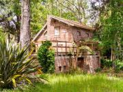 Casa ideal para ampliar sobre lote multifamiliar, a 150...