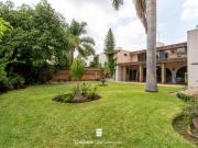 Casa ideal para oficinas en venta o renta por chapalita