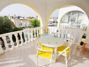 CASA IDEAL PARA VIVIR O PASAR TIEMPO, A PIE DE TIENDAS Y...