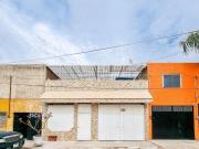 Casa ideal para vivir tranquilamente y/o invertir dentro...