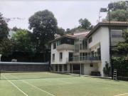 Casa increíble en Real de las Lomas con alberca y tennis