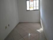 Casa independente em Rua fechada próximo Jiló na...