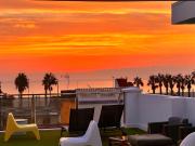 Casa independiente con gran terraza ático y vistas al mar