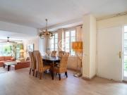 Casa independiente con jardín y piscina