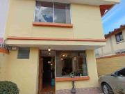 CASA INDEPENDIENTE CON SUITE ADICIONAL MAS TRES PARQUEADEROS