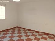 ¡CASA INDEPENDIENTE EN PLANTA BAJA DE TRES DORMITORIOS...