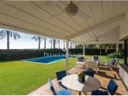 Casa independiente en primera línea de mar en Terramar