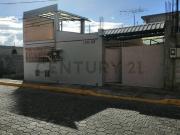 Casa independiente en Venta, de oportunidad en Calderón...