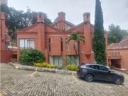 Casa independiente para la venta, Poblado, cola del zorro