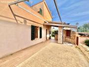 Casa independiente renovada a 300 m de la playa en Cala...