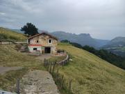 CASA INDEPENDIENTE Y FINCA EN FRESNEDO DE SOBA CANTABRIA