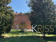 Casa indipendente 10 vani 232mq