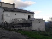 Casa indipendente 10 vani 255mq