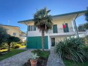 Casa indipendente 6 vani 395mq