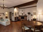 Casa indipendente 6 vani 600mq