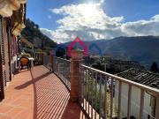 Casa indipendente 7 vani 380mq