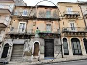 Casa Indipendente 8 vani 170mq