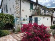 Casa indipendente 8 vani 220mq