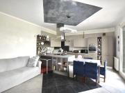 Casa indipendente 9 vani 180mq