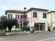 Casa indipendente con giardino a Agna