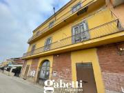 Casa indipendente con giardino a Bellona