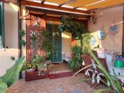 Casa indipendente con giardino a Castelnuovo Magra Casa indipendente con giardino a Castelnuovo Magra