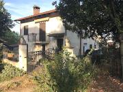 Casa indipendente con giardino a Castiglione del Lago